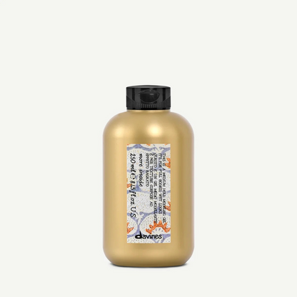 DAVINES More Inside This is a Medium Hold Modelling Gel 250 ml